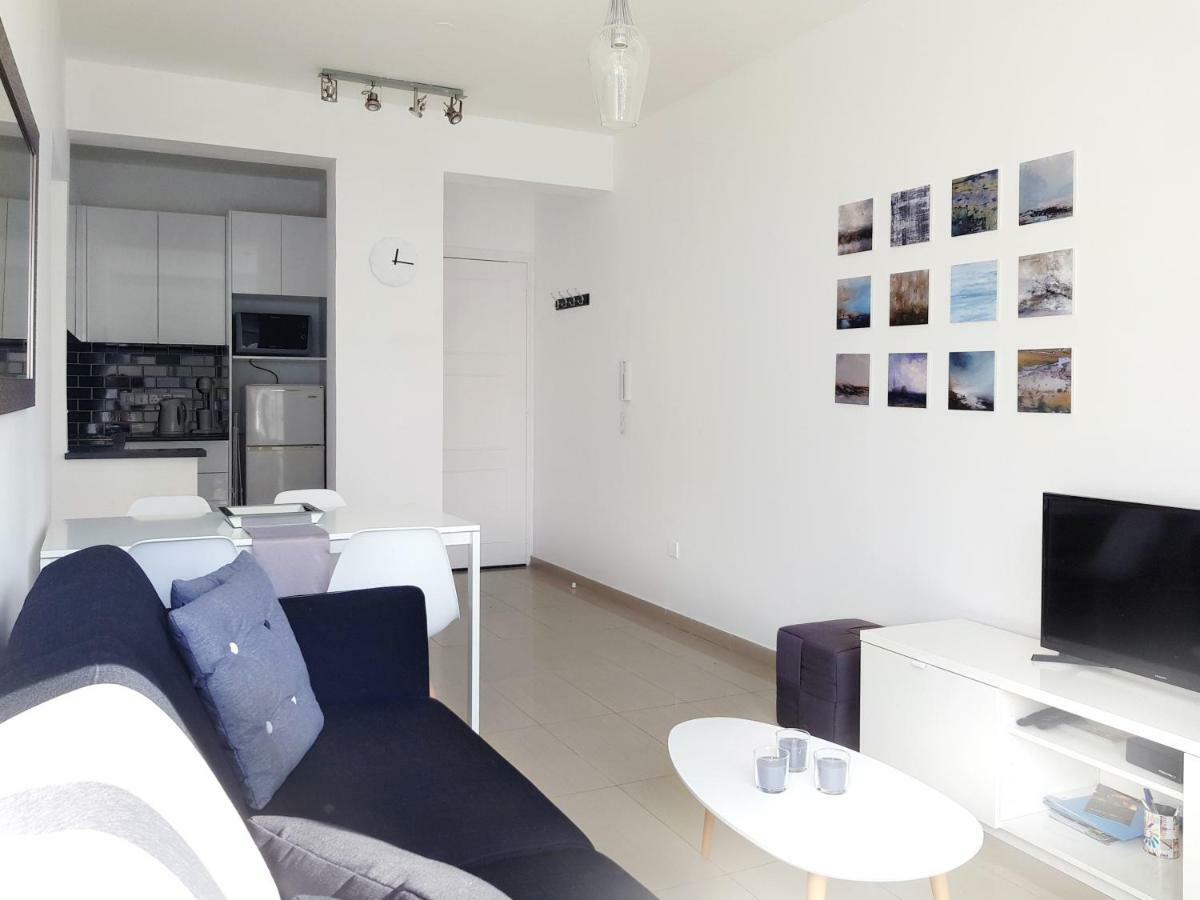 City Pearl - Modern 2 Bed Sea View Apt In City Centre Limassol Zewnętrze zdjęcie