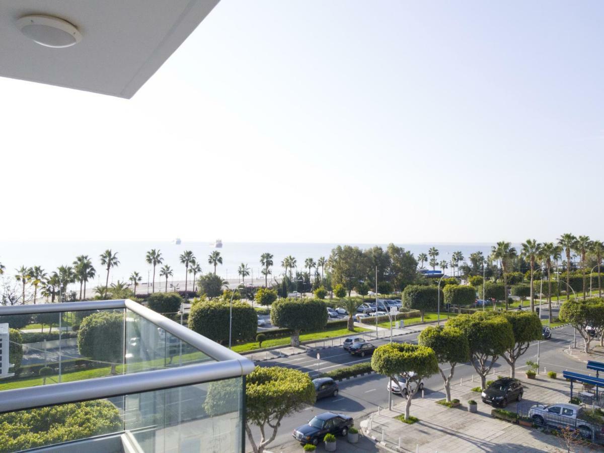 City Pearl - Modern 2 Bed Sea View Apt In City Centre Limassol Zewnętrze zdjęcie